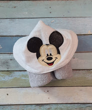 Load image into Gallery viewer, Mickey 