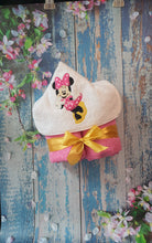 Load image into Gallery viewer, Minnie 