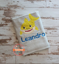 Cargar imagen en el visor de la galería, Baby Shark