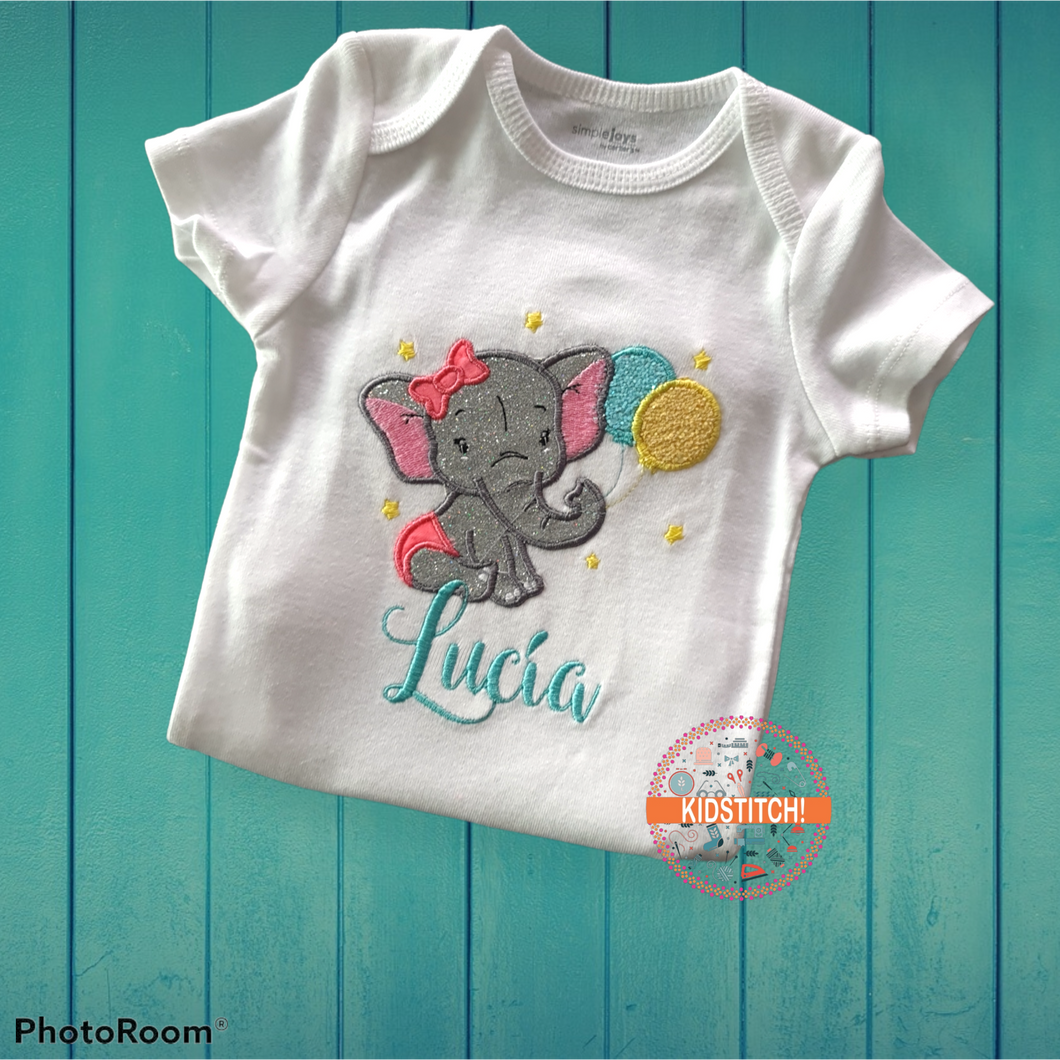 Elefante con globos
